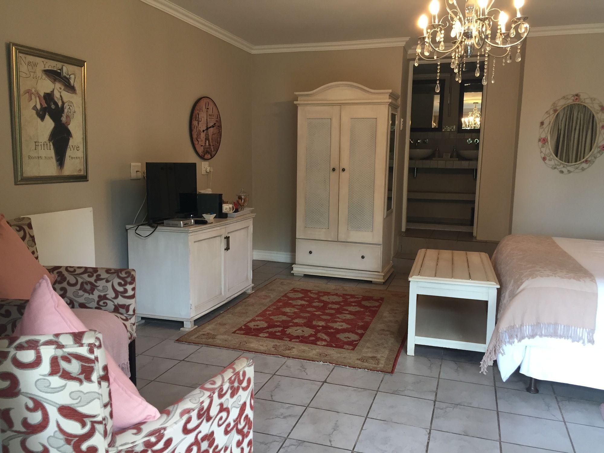 Amoris Guest House-Waterkloof Ridge Pretoria-Noord エクステリア 写真
