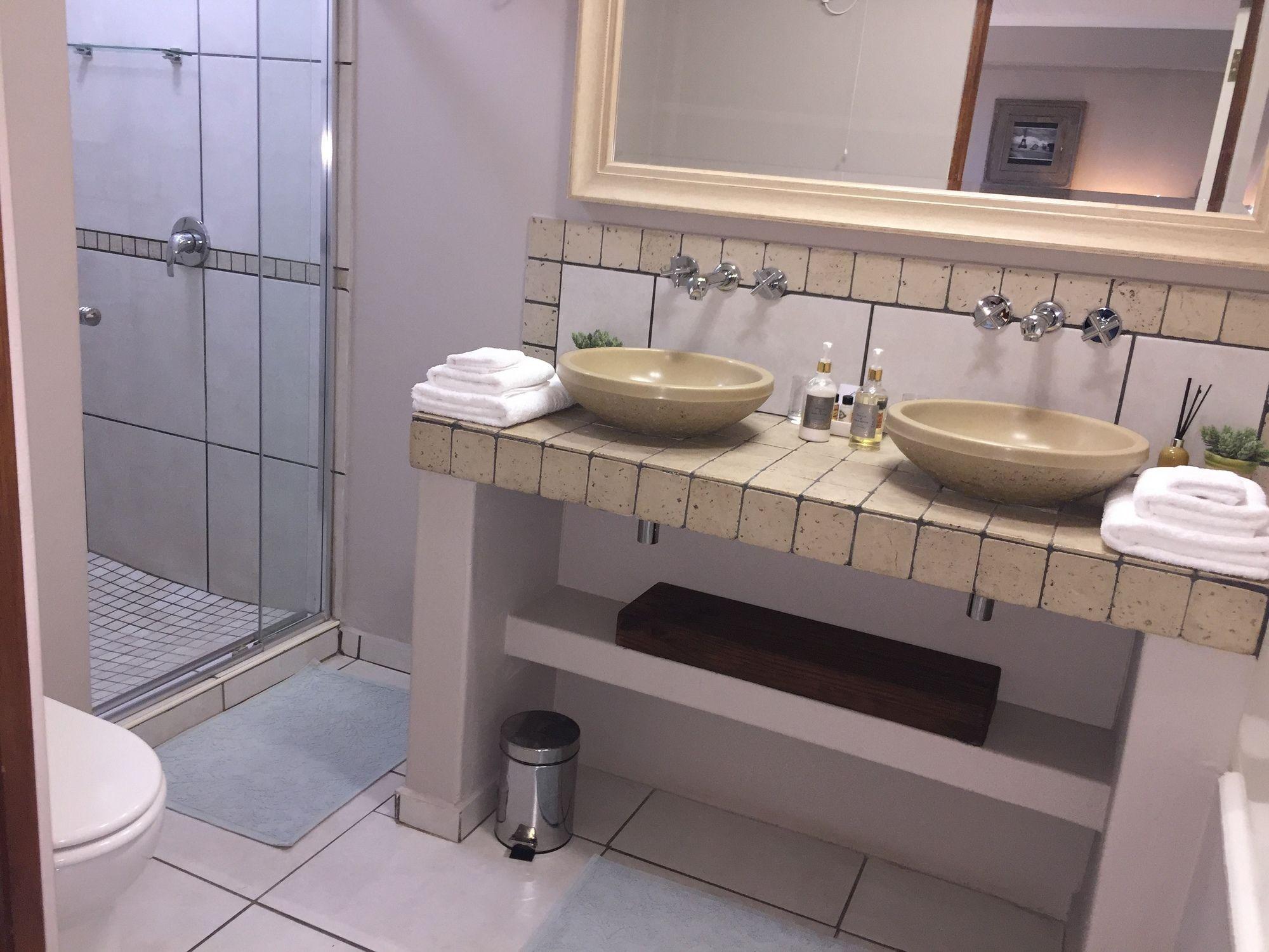 Amoris Guest House-Waterkloof Ridge Pretoria-Noord エクステリア 写真