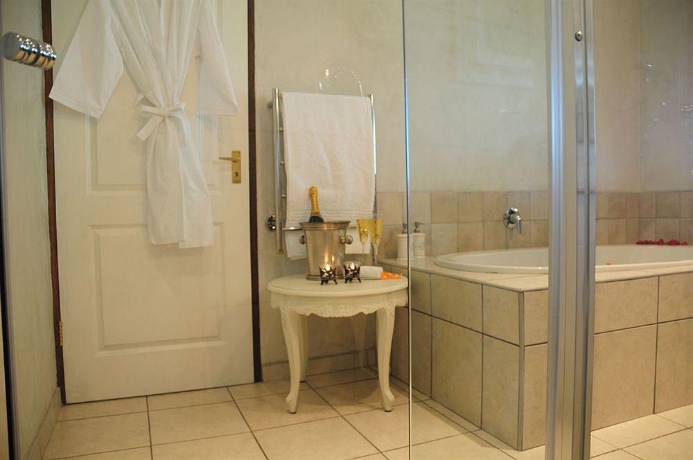 Amoris Guest House-Waterkloof Ridge Pretoria-Noord エクステリア 写真